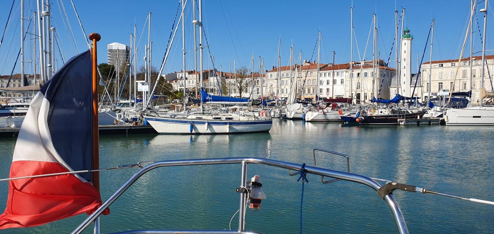 Coriandre 2 - Dormir Sur Un Grand Voilier 9 Personnes By Nuits Au Port La Rochelle  Exteriör bild